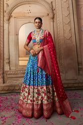 Ensemble de choli indien en coton et soie bleu aqua prêt à l'emploi pour femme avec chemisier de créateur et dupatta pour mariage